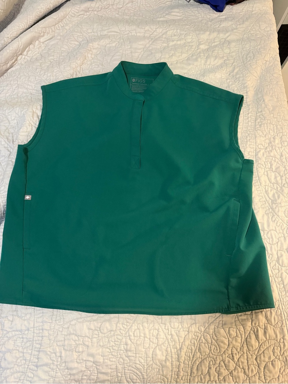 FIGS Hunger Green Rafaela oversized Scrub Top
